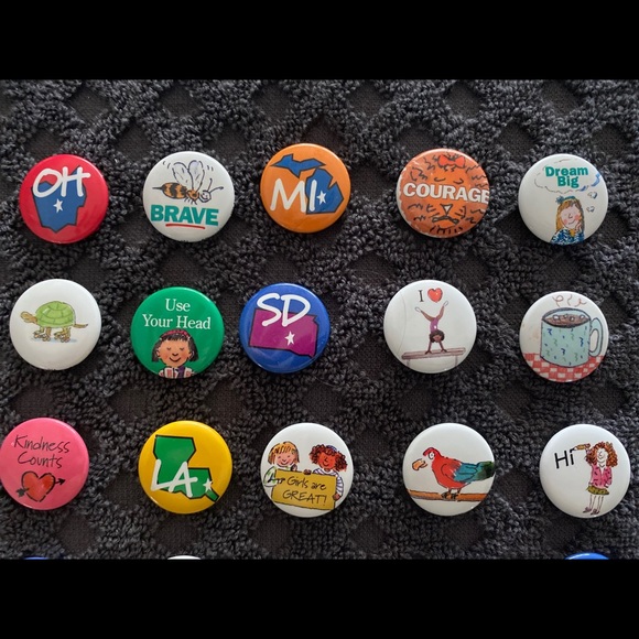 Lot of American Girl/Calvert School Baltimore pins - Picture 2 of 6